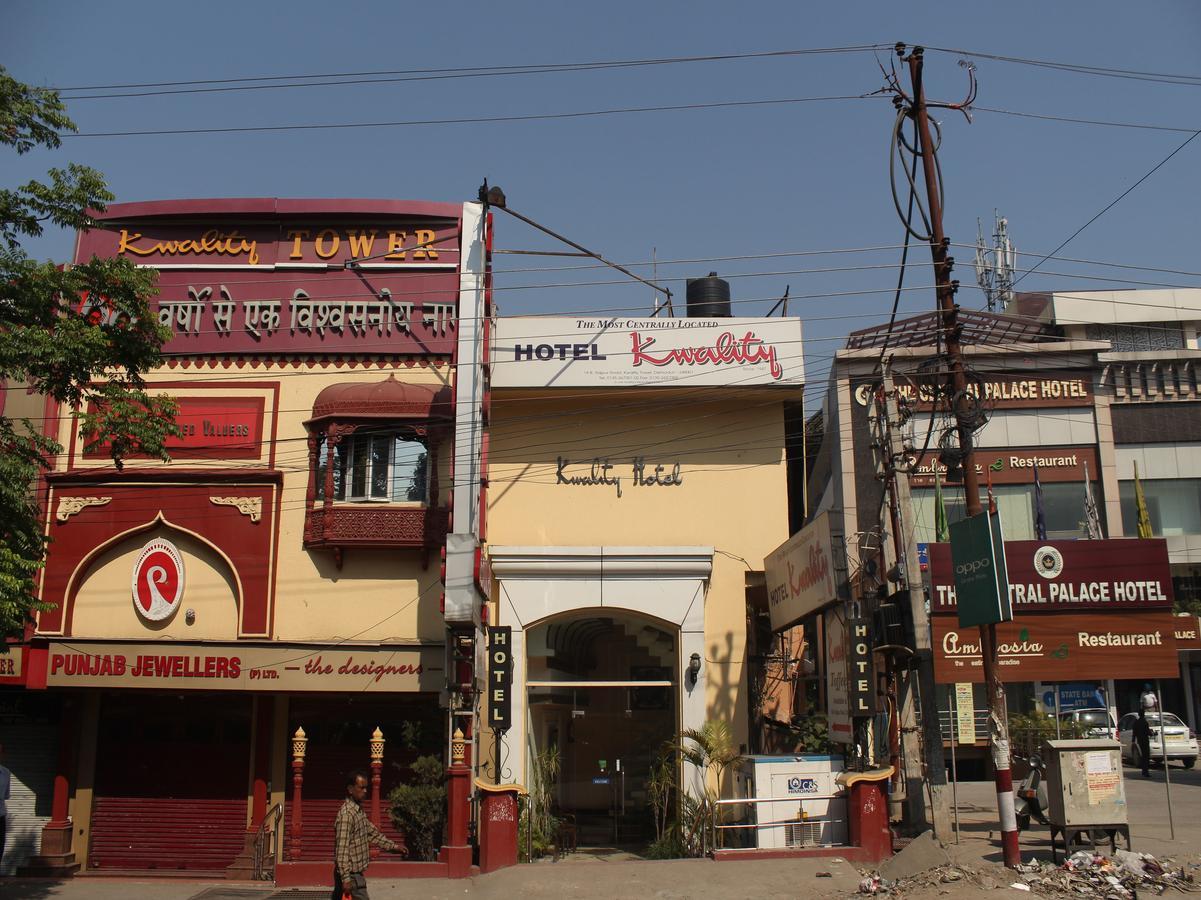 Oyo 5232 Kwality Hotel Dehradun Dış mekan fotoğraf